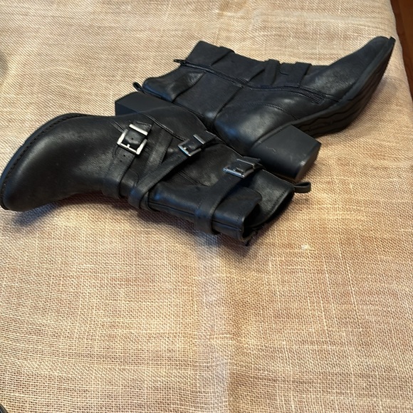 Madeline Girl Bootd - Picture 3 of 6